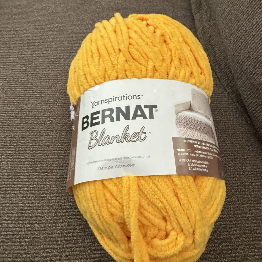 New Chenille Yarnspirations Bernat Blanket Yarn Sunsoaked 10.5 oz Yellow